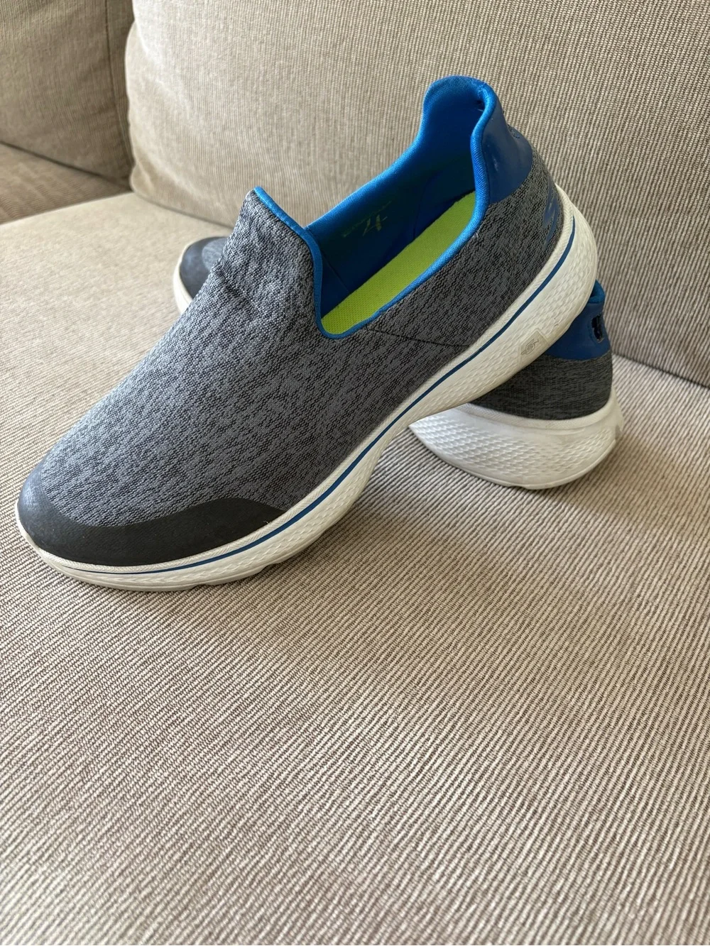 Skechers Men's Go Max. Sz 11.